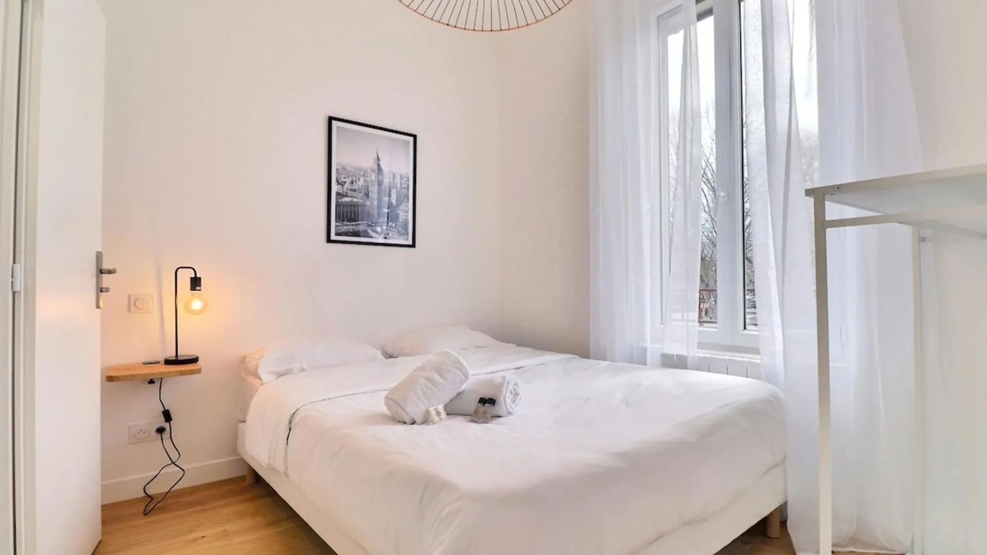 Montgolfier 5 - T2 Apartment With Garage In A Residence - Villeurbanne France
